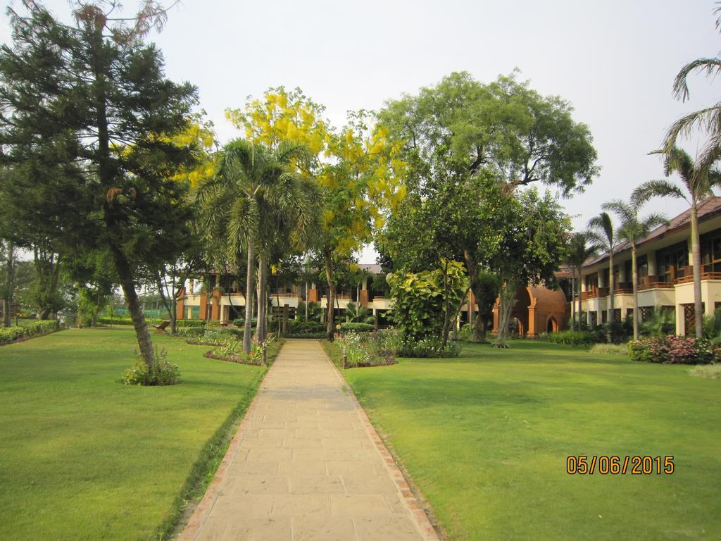 Aye Yar River View Resort Pagan Exteriér fotografie