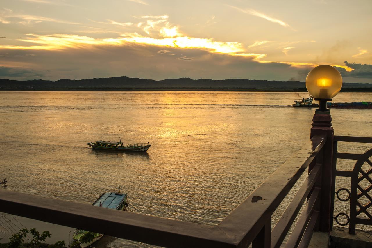 Aye Yar River View Resort Pagan Exteriér fotografie